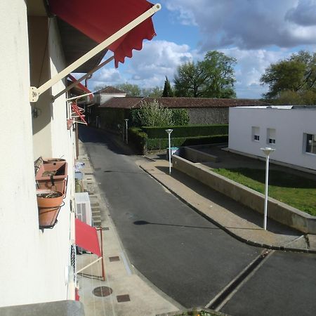 Hotel Bar Des Arenes Pontonx-sur-l'Adour Экстерьер фото